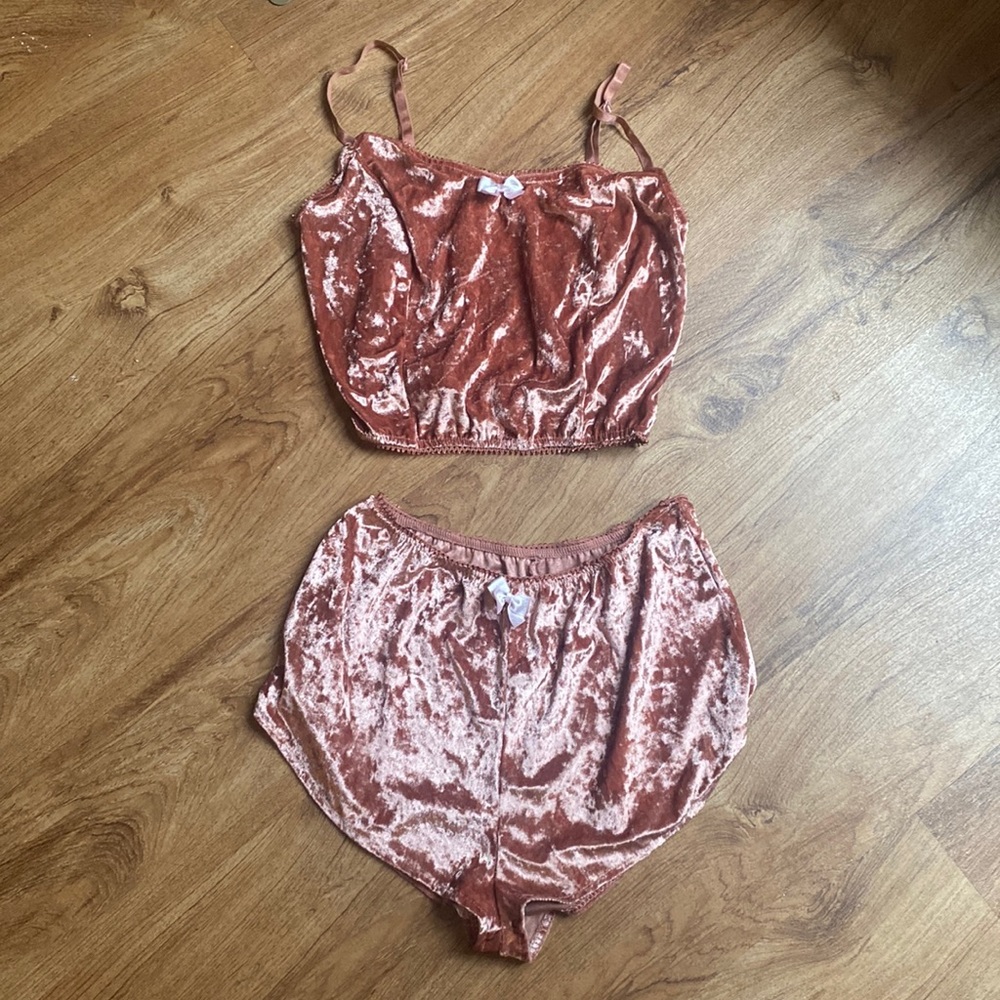PJ set